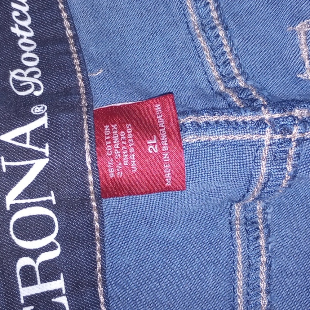 Merona Boot cut Jeans - Picture 4 of 7